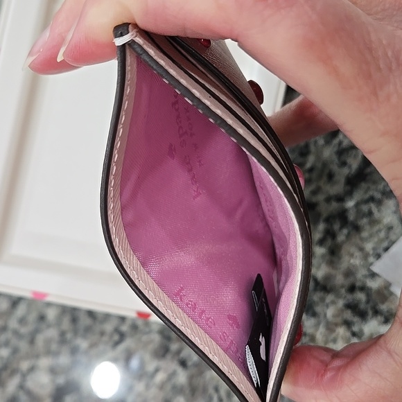 Kate Spade Madison Heart Studs Small Slim Card Case Powdered Sugar NIB - Picture 6 of 10